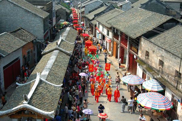 南宁市内•青秀山•会展中心•南湖公园•扬美古镇• 一日游[包车游览]