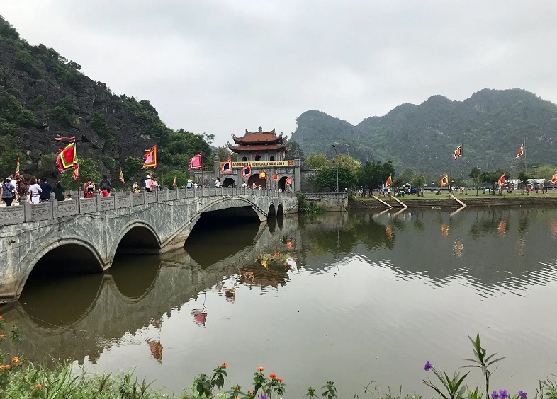 华闾古都